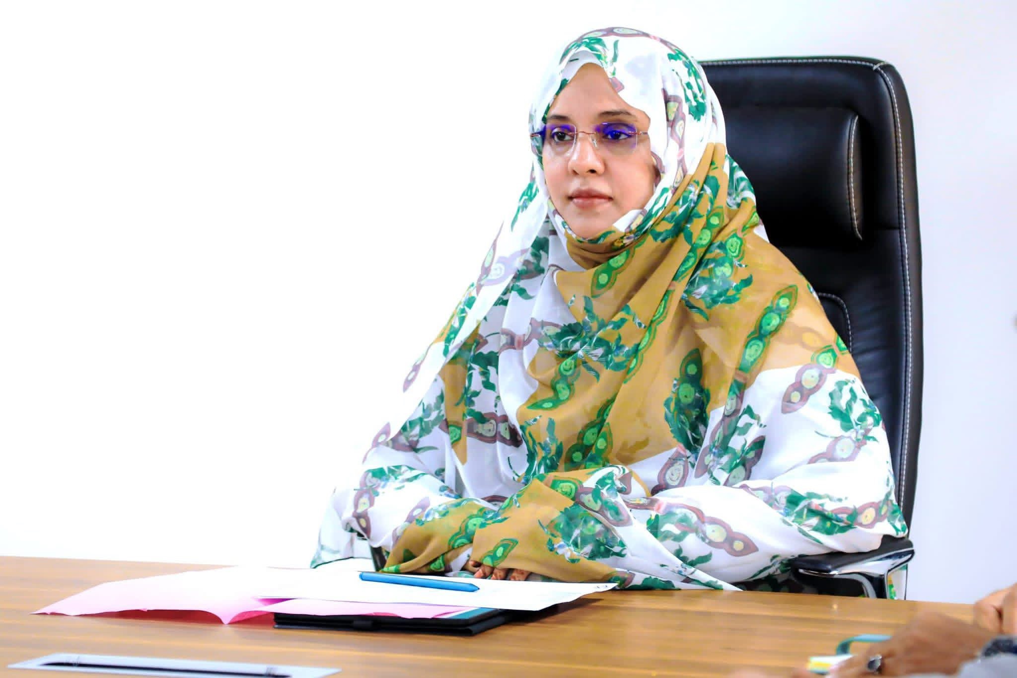 وزيرة التربية: الدولة توفر سنويًا ما يقارب 30% من حاجيات الزي المدرسي مجانًا