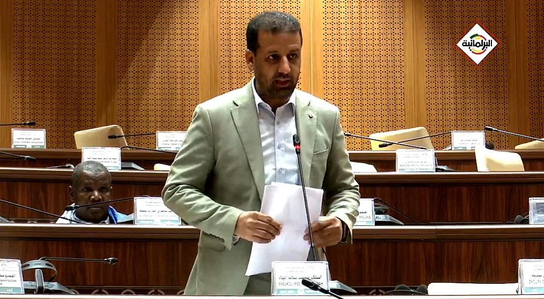 برلماني لوزير العقارات: قطاعكم مصدر الوثائق المزورة والمواطن يدفع ثمن أخطاء الموظفين