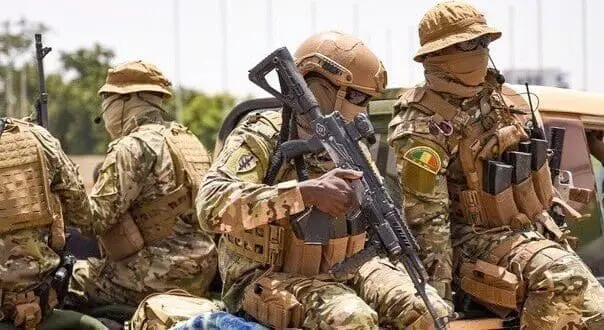 مقتل 7 مدنيين في غارات جوية بوسط مالي والجيش يتحدث عن استهداف مسلحين.
