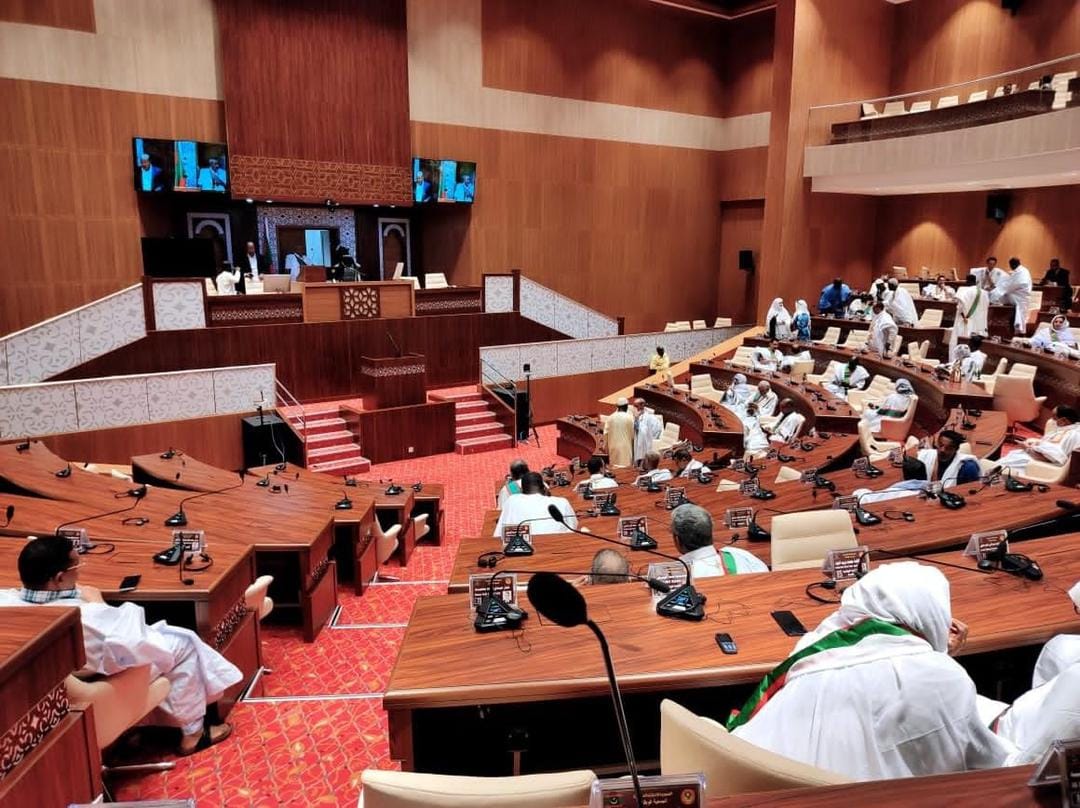 النواب يباشرون إجراءات التصريح بالممتلكات بعد عام من إقرار القانون