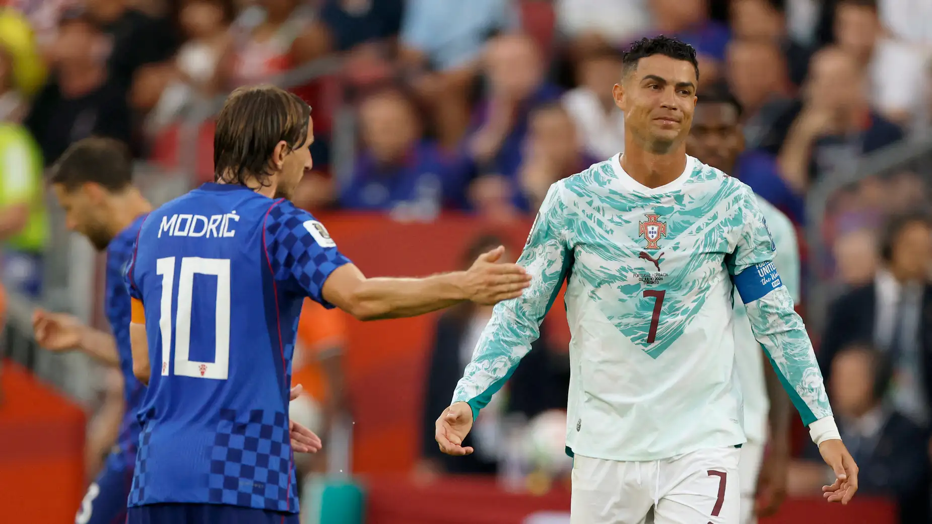 بحضور المغرب وغياب الجزائر.. تأهل 13 منتخبًا إلى ثمن نهائي المونديال
