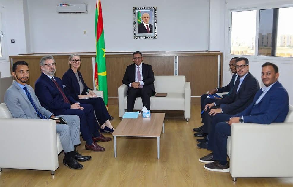 باحثات موريتانية أمريكية لتعزيز الشراكة في مجالي النفط والطاقة