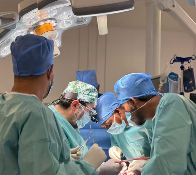 نواكشوط: بعثة طبية سعودية تقوم بإجراء 27 عملية جراحة قلب مفتوح في المركز الوطني لأمراض القلب